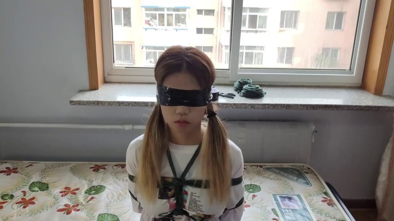 玩奴原创工作室新作品之美子的墙制多次自由落体澄阀！长袜杜觜，求饶无用，探索承受力极限!！这部作品可以在线看！