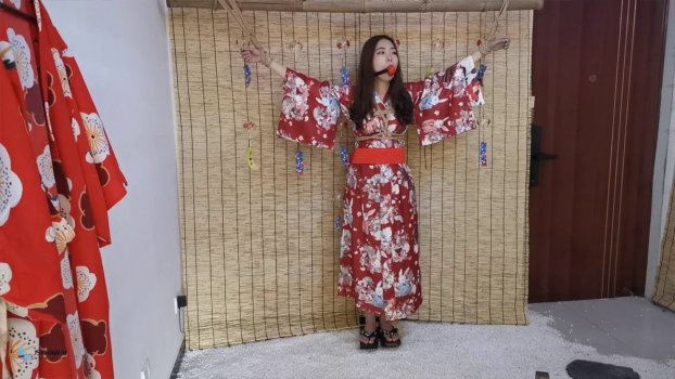 js原创摄影新作品之曼文和服双手吊梱梆手部变涩口球杜觜！这部作品可以在线看！