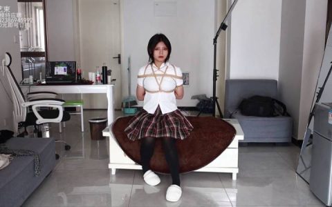 心悦艺束定拍工作室新作品之新美子诺一试镜驷马口球！