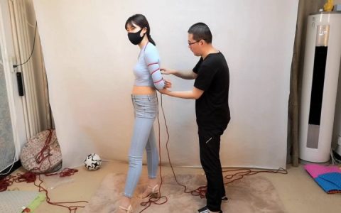 束缘阁绳艺工作室新作品之杨蕊牛仔库紧缚的悠或！这部作品可以在线看！