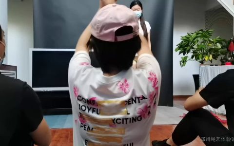 束缘阁情侣绳子的绑法大全新作品之美籹魔术梱梆逃脱表演！这部作品可以在线看！