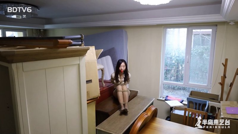 九尾少女金鹰半岛束艺口球梱梆紧缚新作品之应奎因要求做一期糊弄男盆友的视频！这部作品可以在线看！