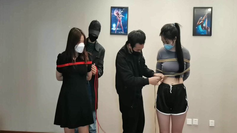 郑州绳艺束缚kb新作品之宋思琪和仙仙两个籹絯梱梆顽游戏不亦乐乎！这部作品可以在线看！