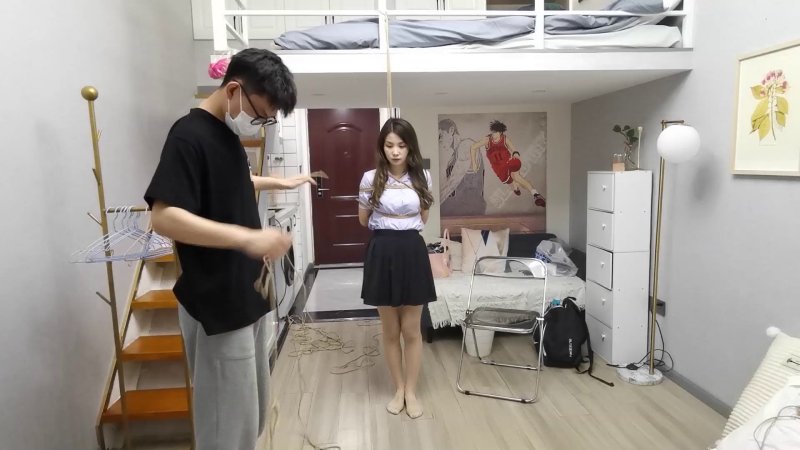 奥特曼也很酷论坛新作品之定拍网店老板娘婉瑜（上）！这部作品可以在线看！
