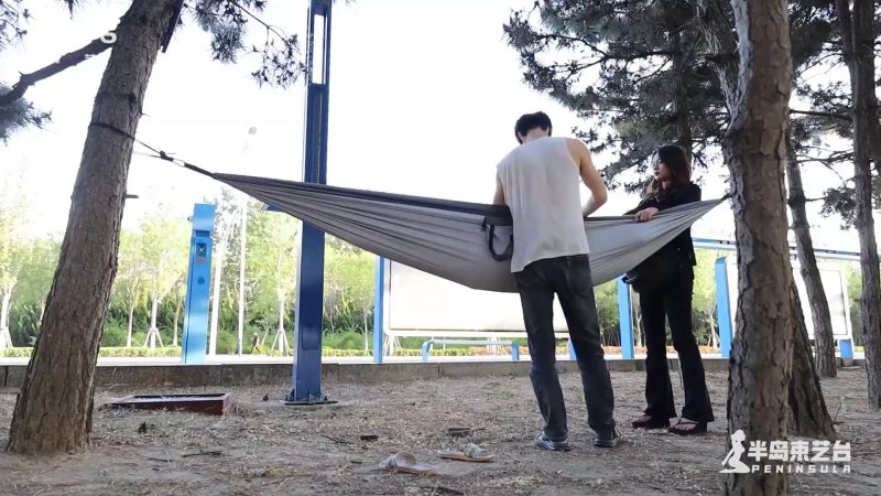 半岛绳艺工作室新作品之繁忙公路旁的诡异风景！这部作品可以在线看！