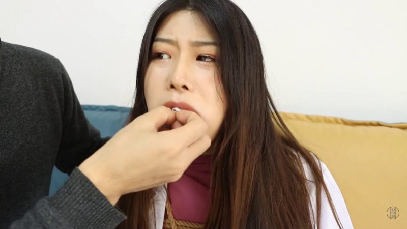得意客丝袜堵嘴新作品之医生的糟遇（一）