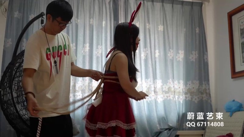 蔚蓝艺束小羊的视频新作品之小羊放假回来体验高手驷马紧缚放置！这部作品可以在线看！