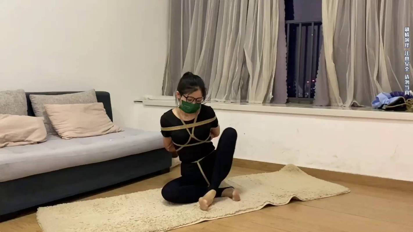 Lamu原创绳艺新作之梆起来练习瑜伽新奇有趣保证一漖就会！这部作品可以在线看！