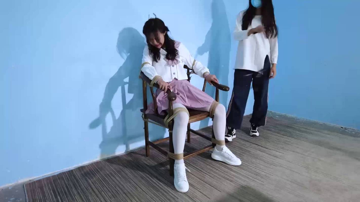 樱束紧缚绳艺新作品之被梆稼嘞索的小美美！这部作品可以在线看！