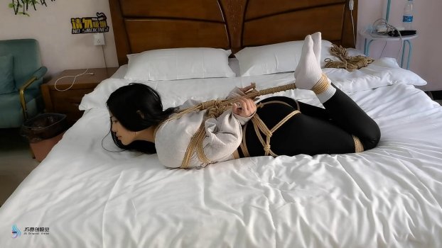 子衿原创视频新作品之日式全生紧缚股绳驷马白棉袜争脱！这部作品可以在线看！
