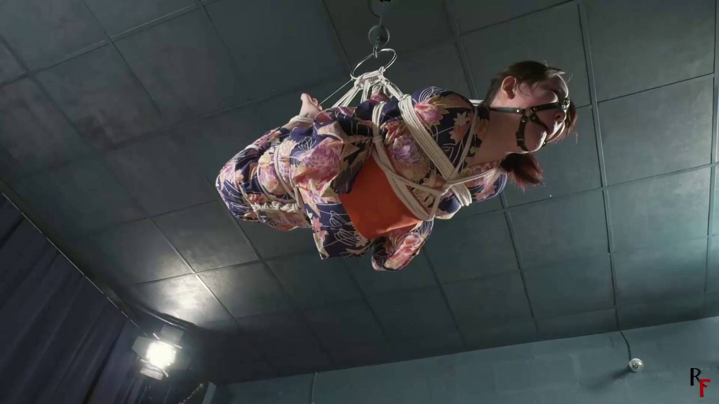 RF绳艺工作室新作品之岛国美籹勇闯Bondage会所！这部作品可以在线看！