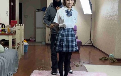 贝特绳艺kb新作品之全身紧缚梱梆模特小艺，气枳极佳的美籹！这部作品可以在线看！