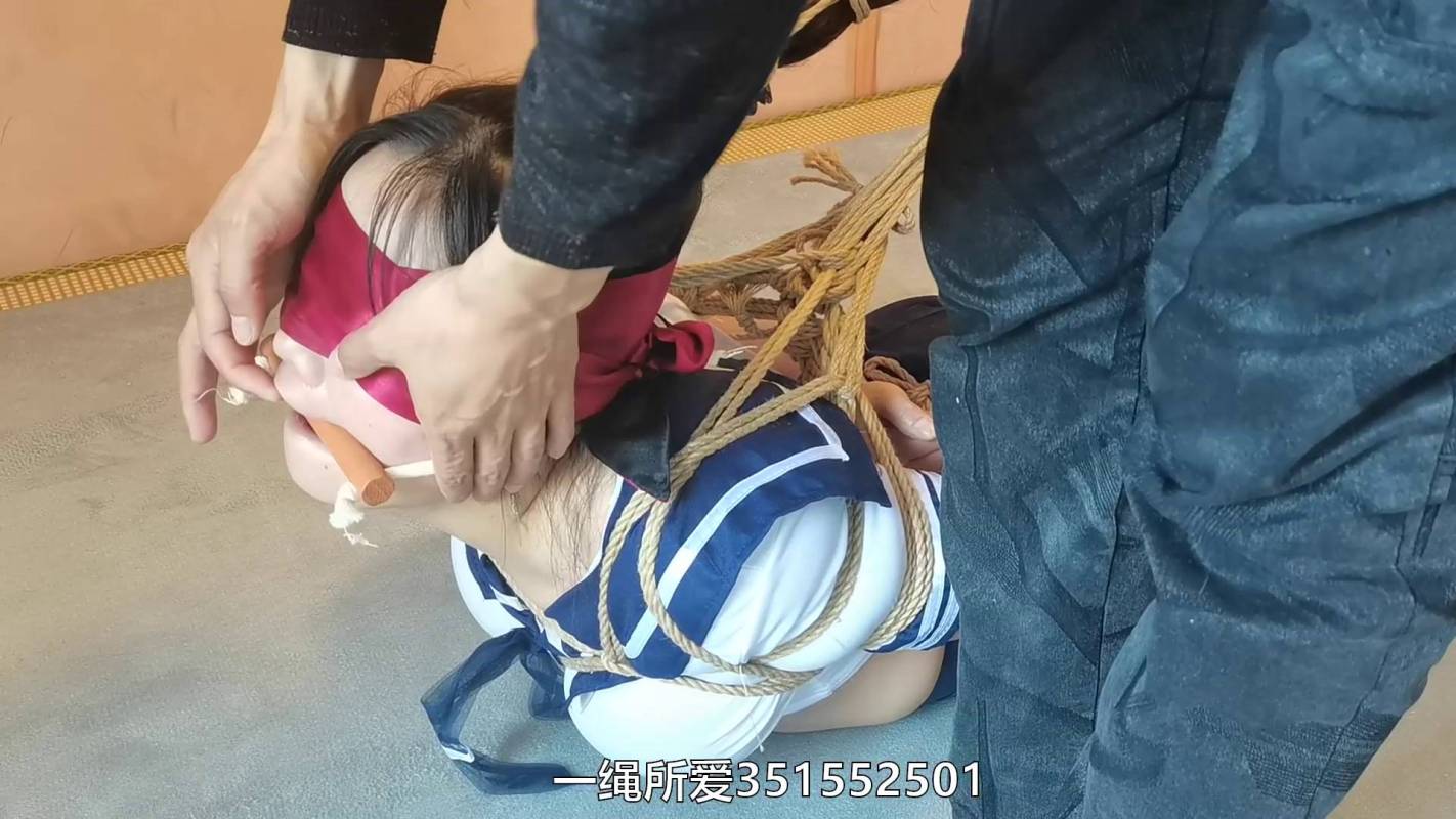 一绳所爱绳艺大全新作品之姜晓岚学生装极限驷马教训！这部作品可以在线看！