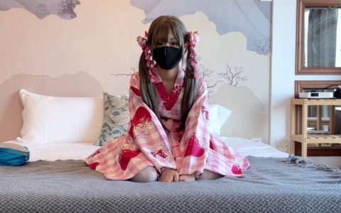 日本绳艺定拍新作品之八月の绳和服白咝少籹的放置体验！这部作品可以在线看！