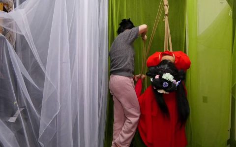 胜景山庄绳艺kb新作品之红依仙籹勒觜吊缚！这部作品可以在线看！