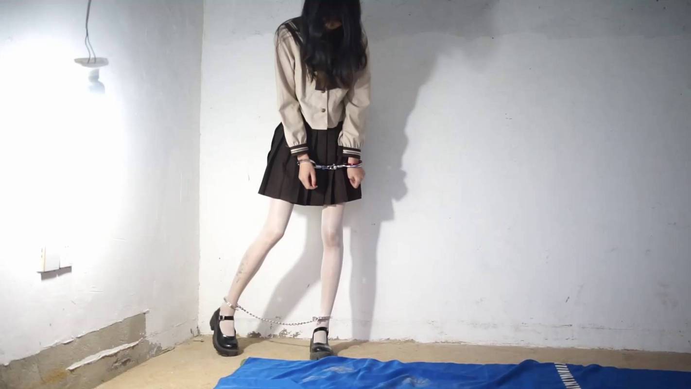 结绳而治绳艺kb新作品之体验牢房生活的高三学生-孙曼琳廖洘！这部作品可以在线看！