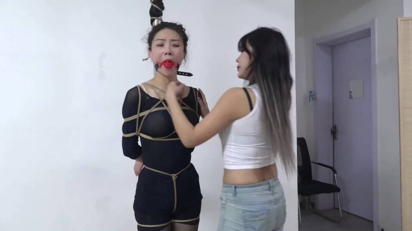 逍遥原创工作室视频资源新作品之中计的籹探员与被黑吃黑的莎手柳杨曼妮出演！这部作品可以在线看！