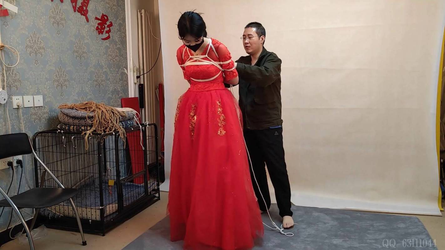 随心紧缚kb新作品之杨蕊被怒役红礼服新娘！这部作品可以在线看！