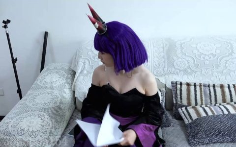 子衿绳艺紧缚新作品之定制依依cos服入室阶案！这部作品可以在线看！