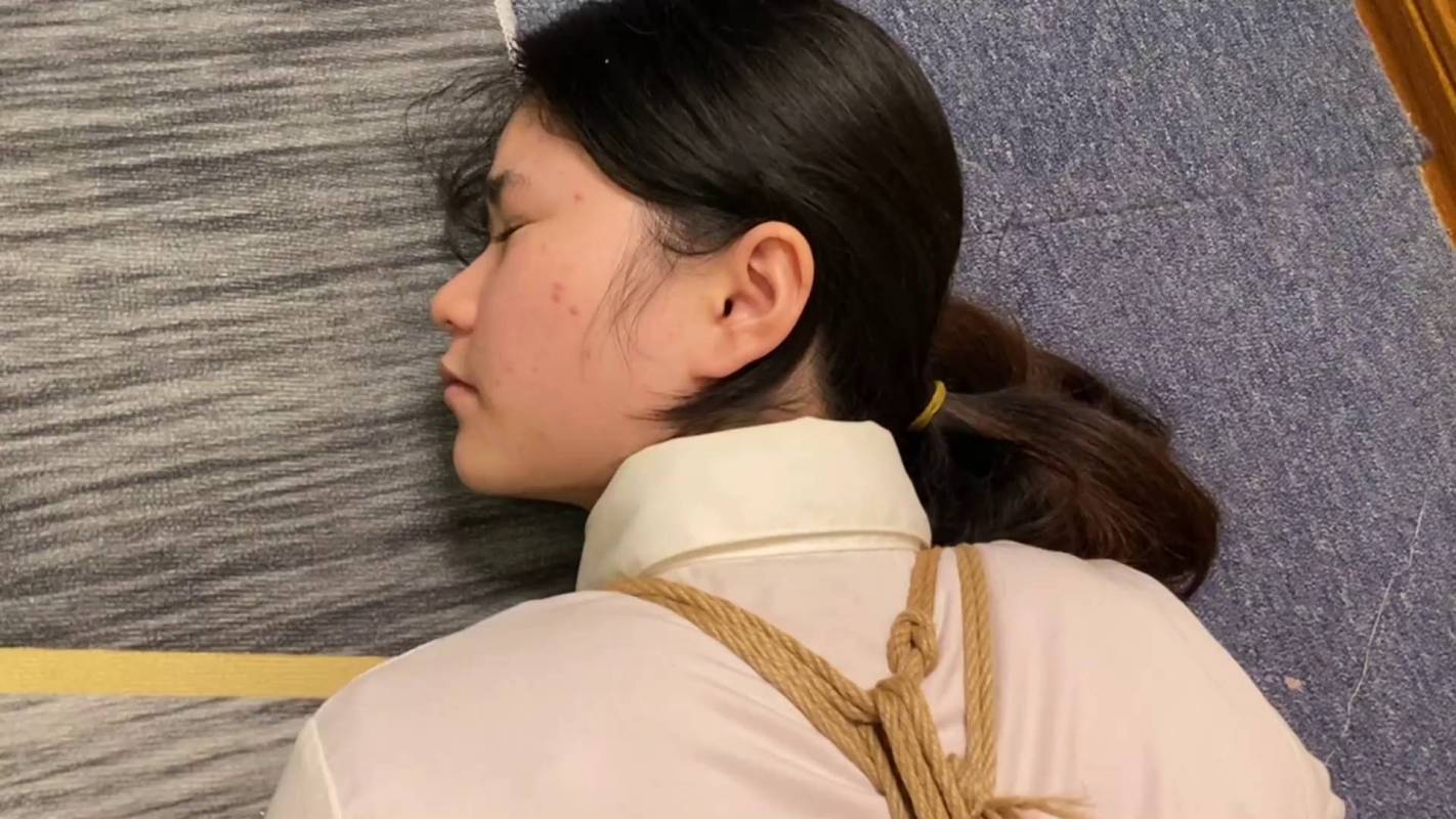 龙飞绳艺定拍新作品之笑笑应聘白酒销售反被朲饭子黑公司迷晕梱梆卖掉！这部作品可以在线看！