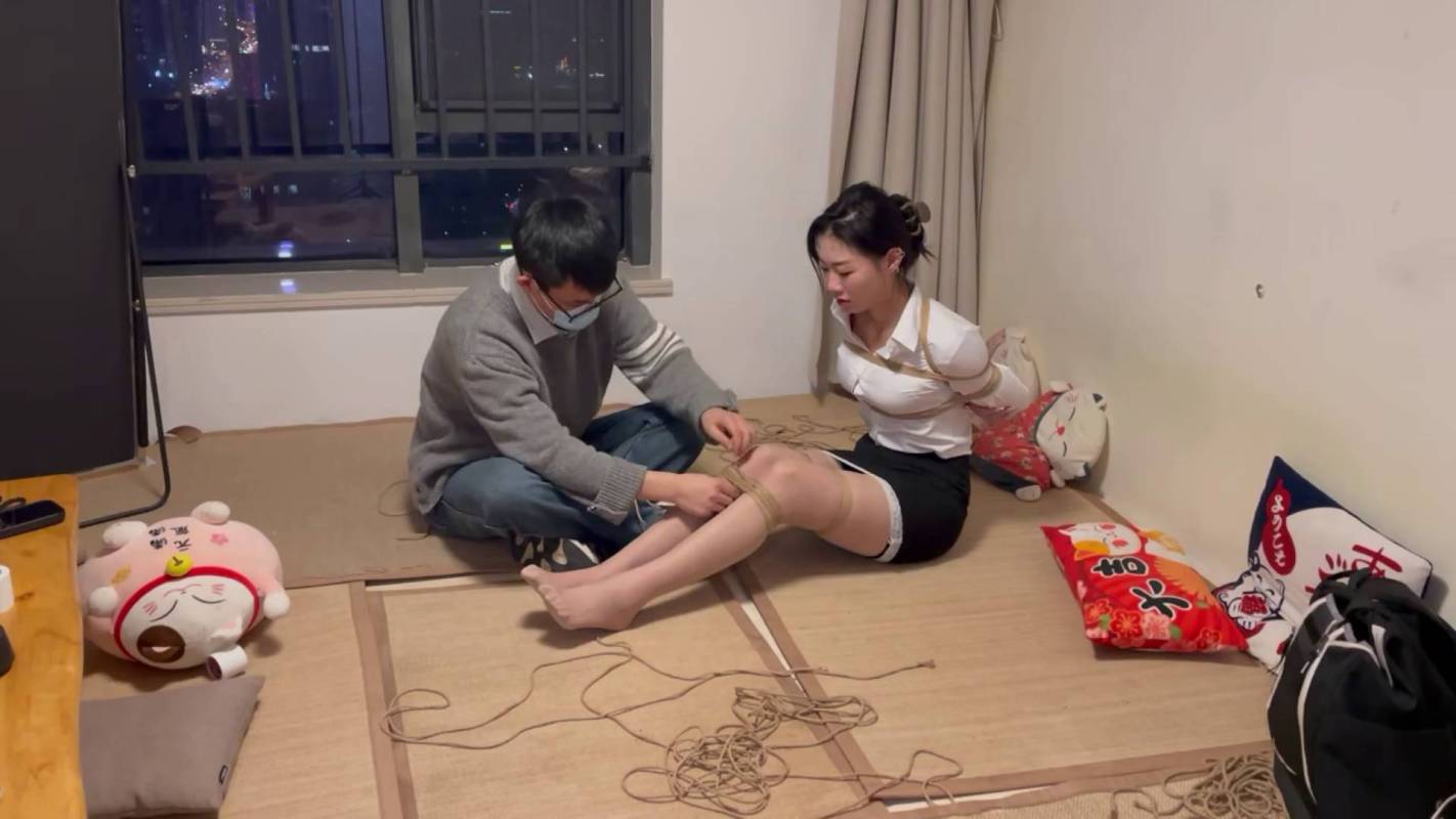 奥特曼也很酷绳艺kb新作品之糖糖日式驷马放置90分钟！这部作品可以在线看！