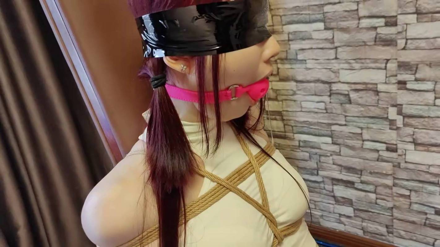 一生所爱绳艺kb新作品之可爱的新模苏妍老虎凳编打TK拷问！这部作品可以在线看！