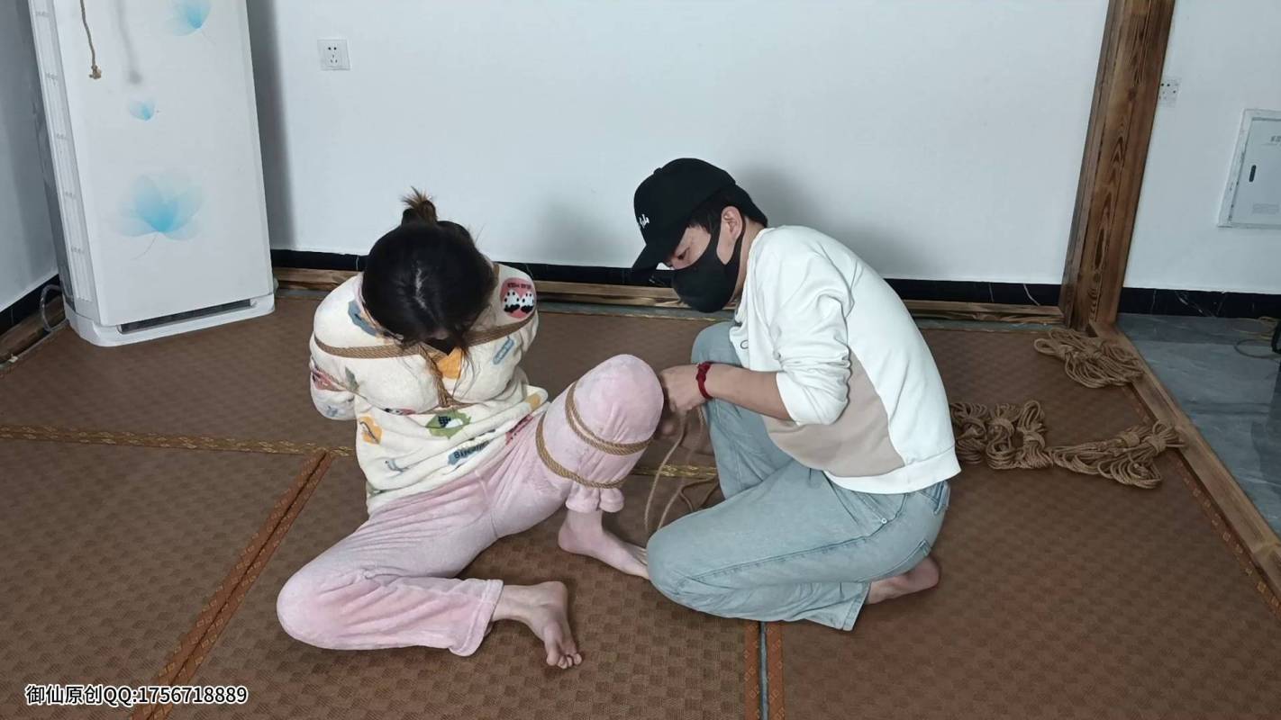 御仙绳艺定拍新作品之吊起来荡秋千的楠楠！这部作品可以在线看！