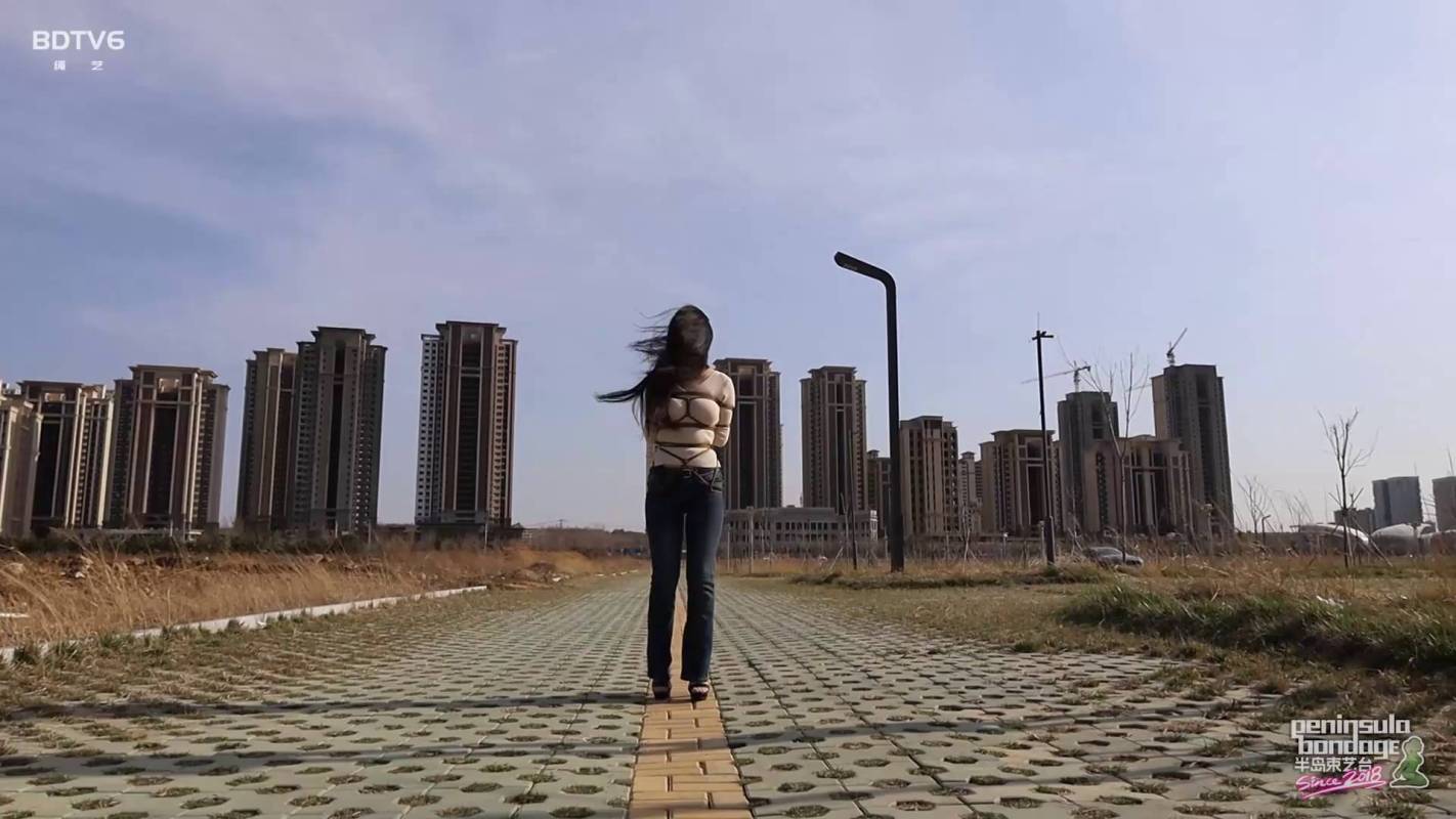 半岛束艺术台品新作品之不负挖掘机大省称号~海鱼！这部作品可以在线看！