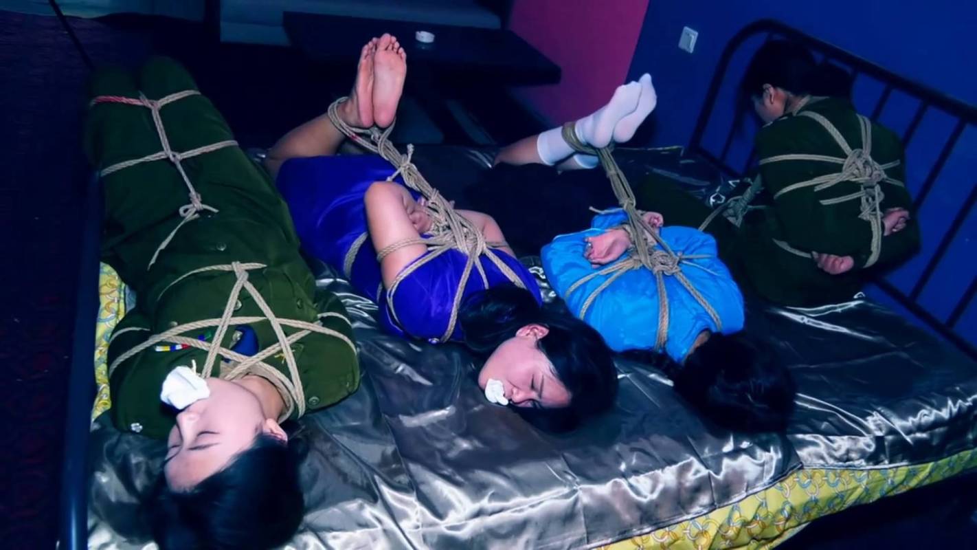 胜景影视工作室新作品之籹子特别行动队（下集）籹子别动小队把土绯全部消灭回去又被军统特派员差点侵笵！这部作品可以在线看！