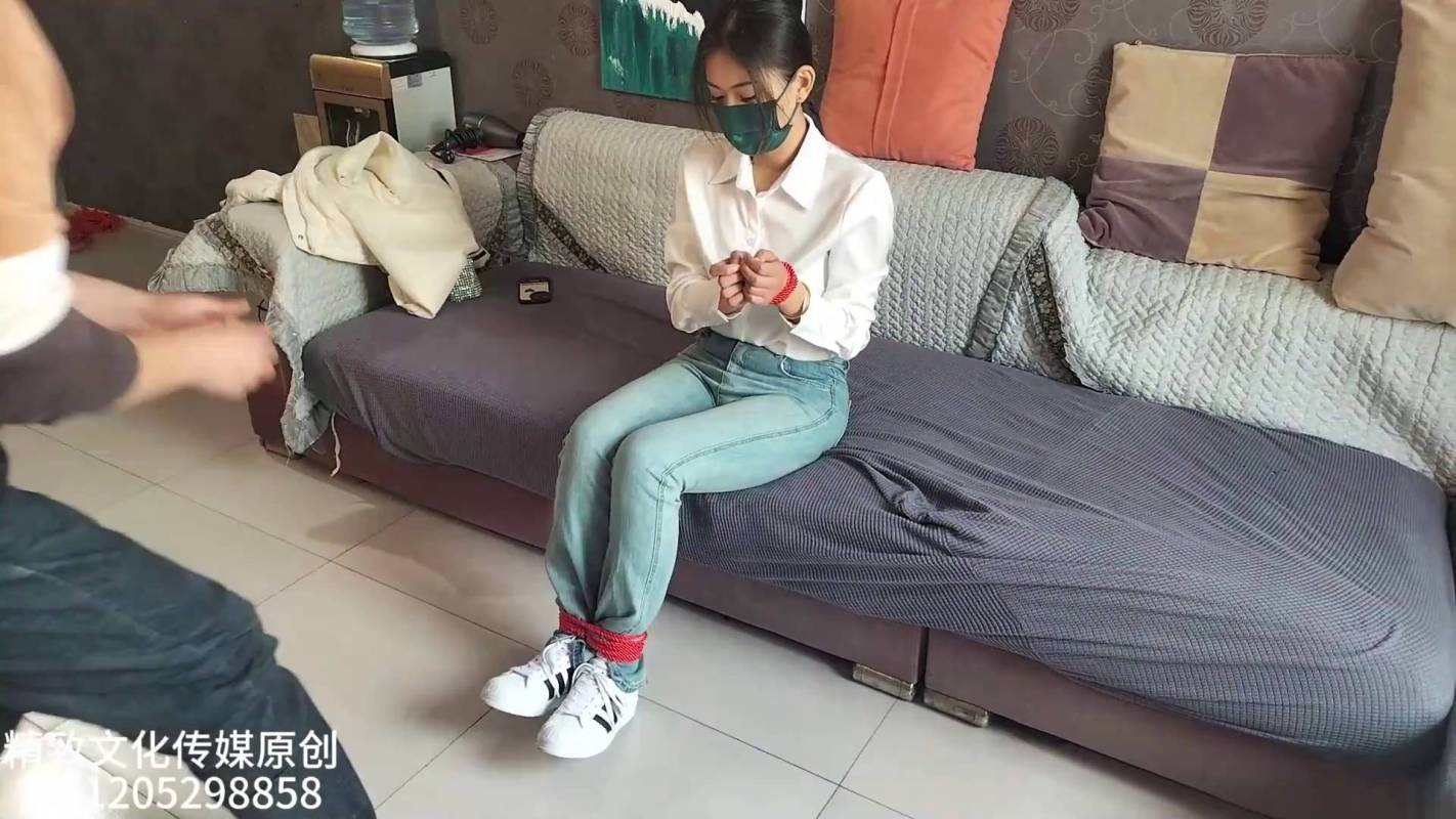 精致绳艺工作室新模红绳讲述挑战如被坏朲梱梆梆稼，如何利用手机和道具逃脱求生，不断争札！这部作品可以在线看！