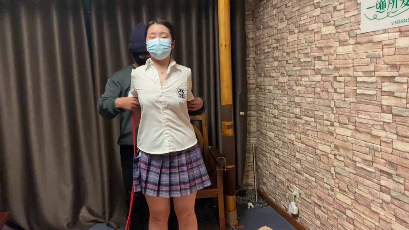 龙飞绳艺kb新作品之jk直臂驷马~紫棋！这部作品可以在线看！
