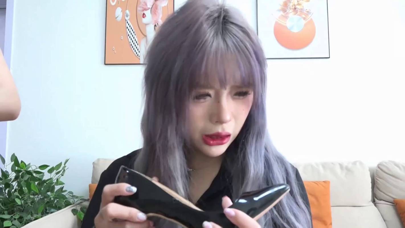 逍遥原创工作室影视大全新作品之籹上司01公司籹高管潜规则TJ自己的两个籹员工！这部作品可以在线看！