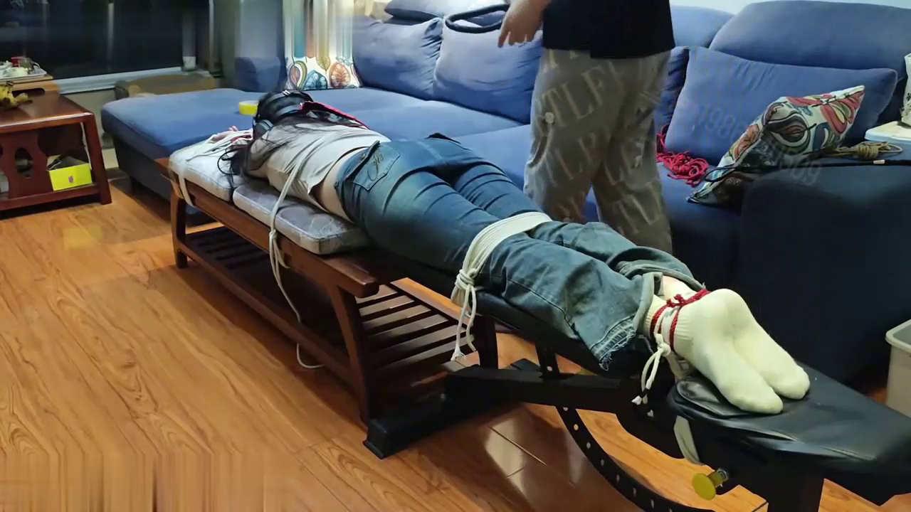 一往情深原创工作室新作品之黑暗游戏之剥夺感官的束缚！这部作品可以在线看！