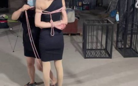 媚娘紧缚绳艺新作品之被放置的水儿！这部作品可以在线看！