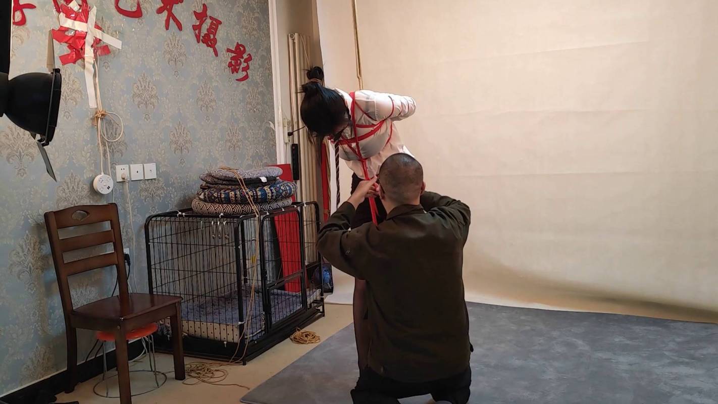 随心原创视频全集新作品之王思旋红绳紧缚大熊黑咝白领！这部作品可以在线看！