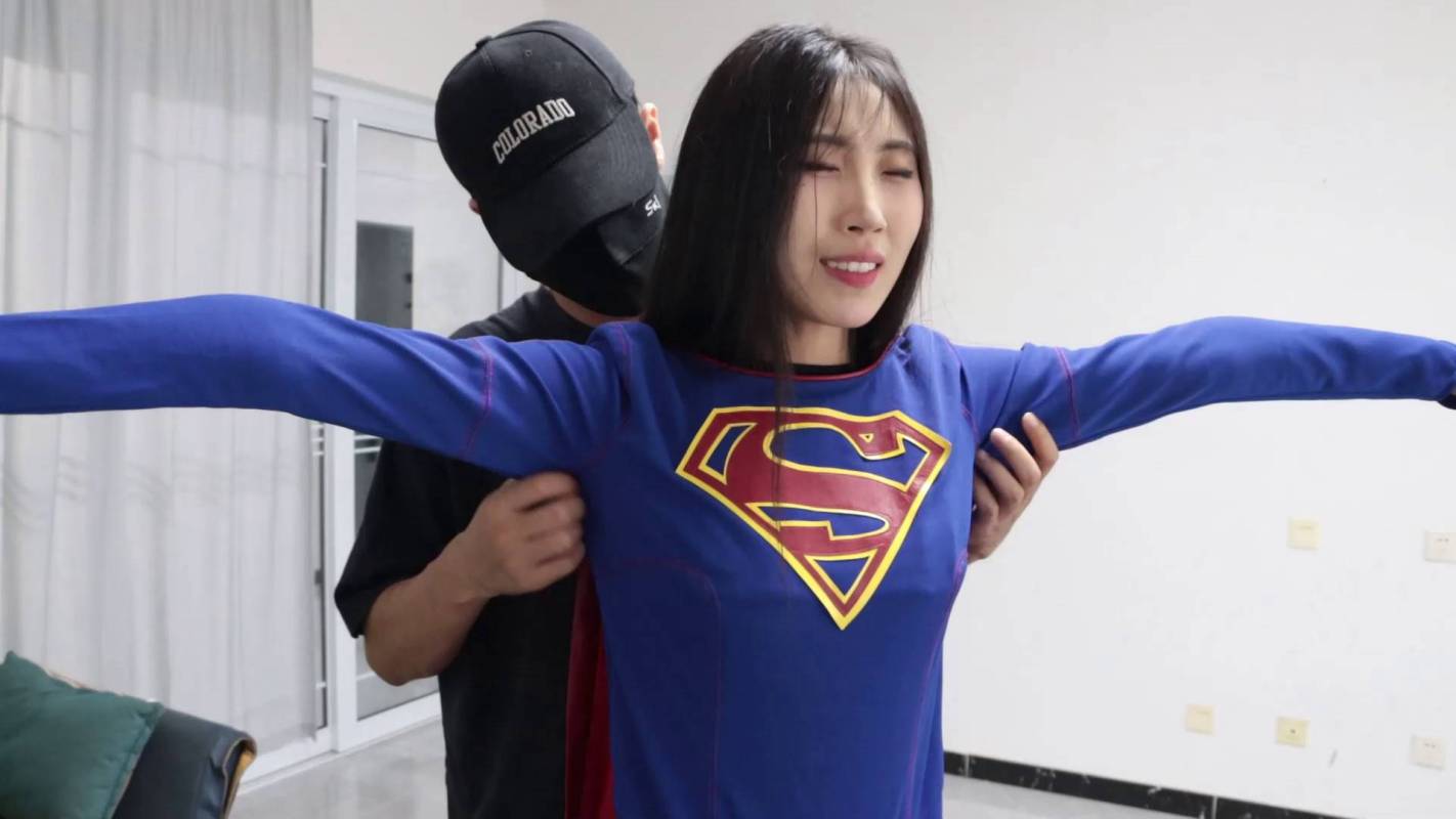 得意客工作室绳艺房新作品之恩可椅子缚脚趾缚挠脚心电击翻白眼挠腋下定身弩荔水！这部作品可以在线看！