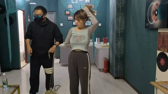 js原创视觉工作室视频新作品之后手观音束缚口球杜觜蒙眼~丁诗妮！这部作品可以在线看！