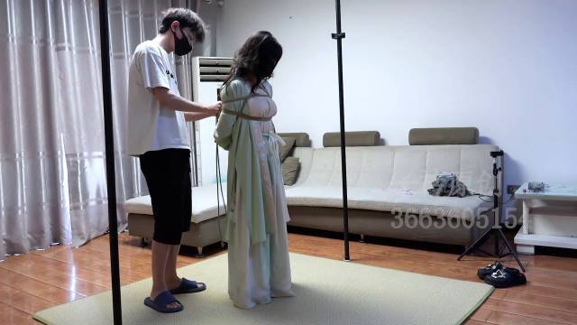 子衿原创工作室定拍新模佳佳试镜汉服之下的完美身材！这部作品可以在线看！