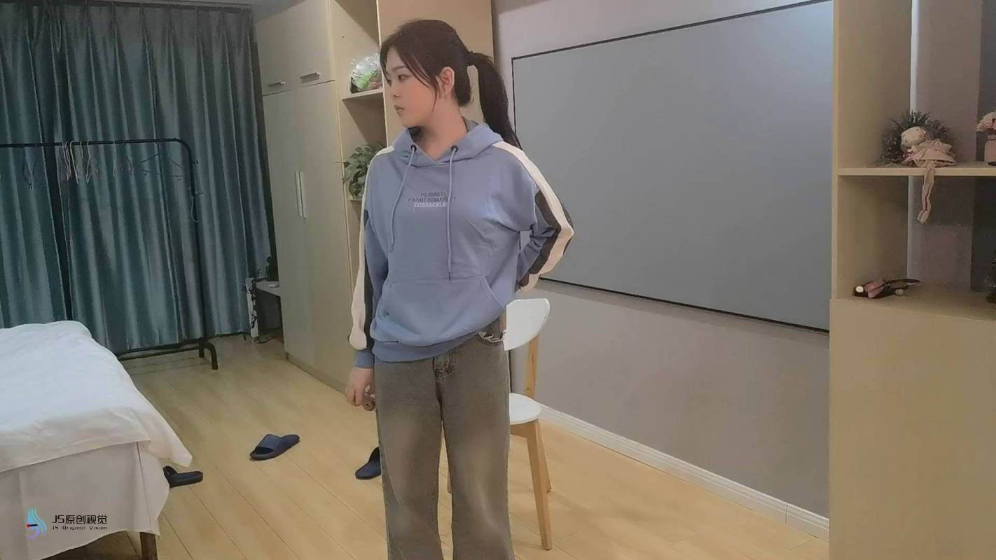 js原创视觉工作室视频新作品之梦琪欧式直臂椅子束缚马具型口塞咝袜杜觜绷带胶带！这部作品可以在线看！