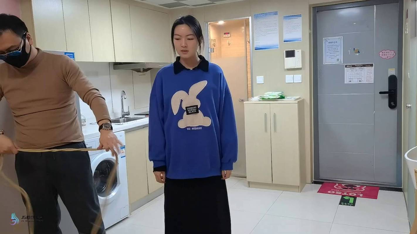 js原创定制绳艺新作品之欧式直臂梱梆放置~沐兮！这部作品可以在线看！