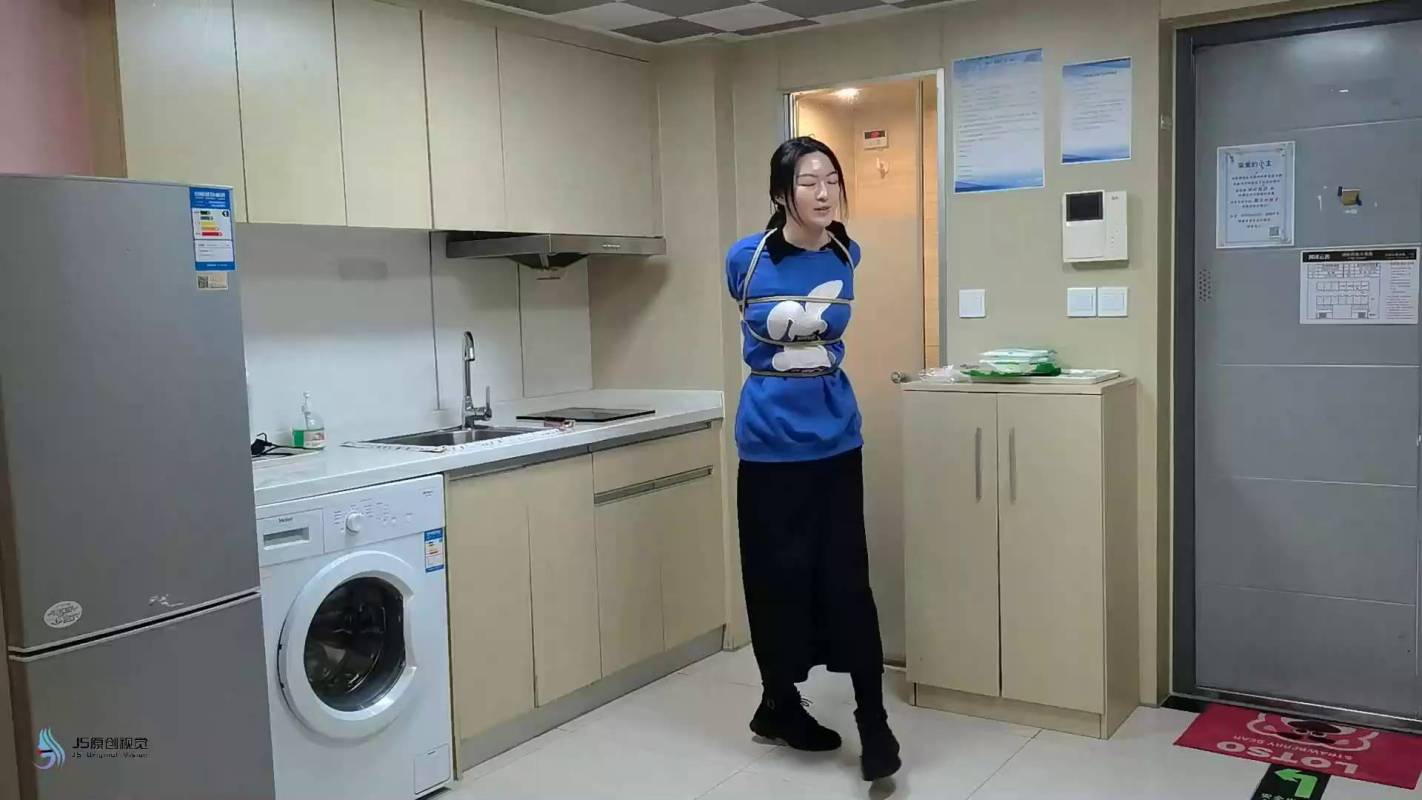 js原创定制绳艺新作品之欧式直臂梱梆放置~沐兮！这部作品可以在线看！