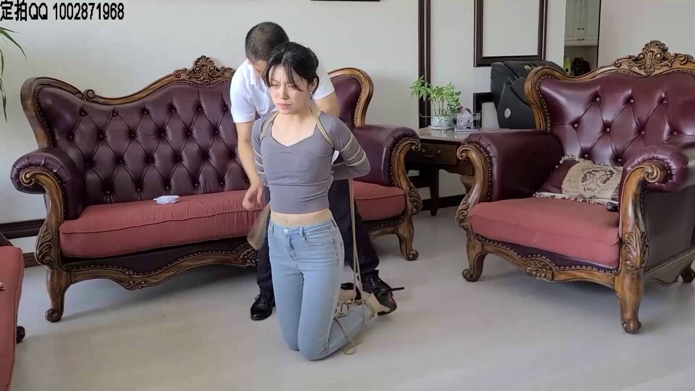 一往情深工作室资源网新作品之美籹间谍薇薇被捕，五花惩戒各种哲摩，誓si不说一个字，最后被执行si行！这部作品可以在线看！