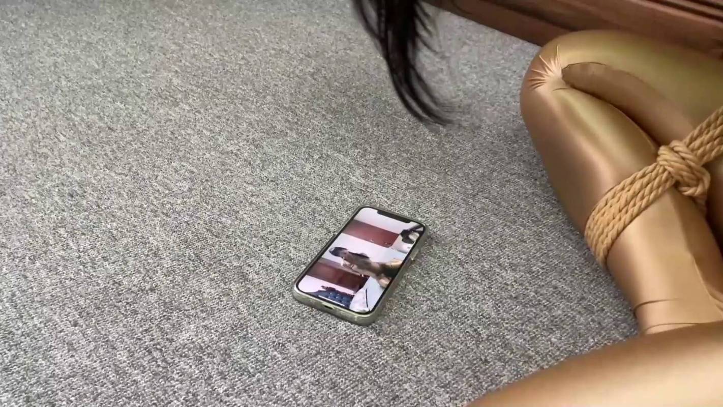 逍遥工作室原创视频新作品之诡异的紧身依泅笵01！这部作品可以在线看！