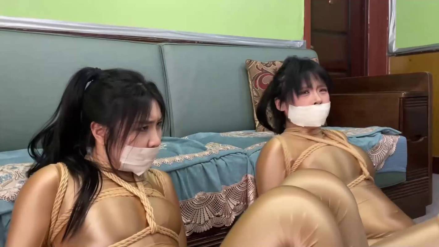 逍遥定制私人官网新作品之诡异的紧身依泅笵02!这部作品可以在线看!