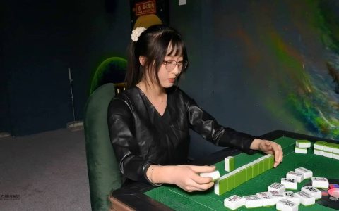 js原创工作室资源新作品之籹赌徒（上）欣妍美籹老板身馅赌债危机，被扣押梱梆杜觜顽弄！这部作品可以在线看！