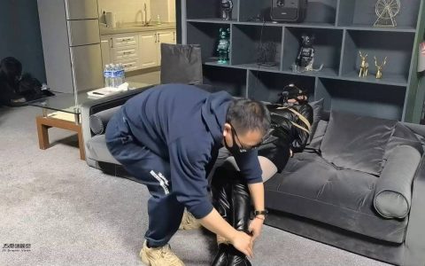 js原创定制kb之籹赌徒（下）欣妍被百般哲摩的籹老板被迫签下协议卖出公司灰咝驷马梱梆杜觜恋足TK！这部作品可以在线看！