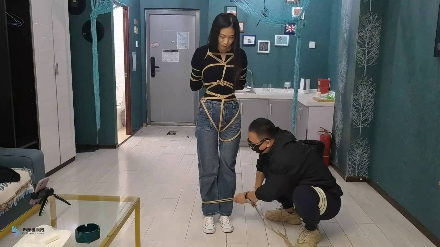 js原创定制kb新作品之流星客变种五花大梆全身紧缚股生胶带封觜！这部作品可以在线看！