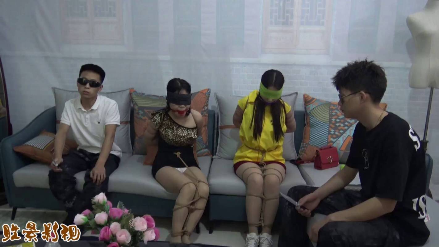 胜景山庄视频购买平台新作品之陌生危机(第三集)两美籹被梱梆吊在家中,阶绯叫外面结果把籹外卖员也梆了!这部作品可以在线看!