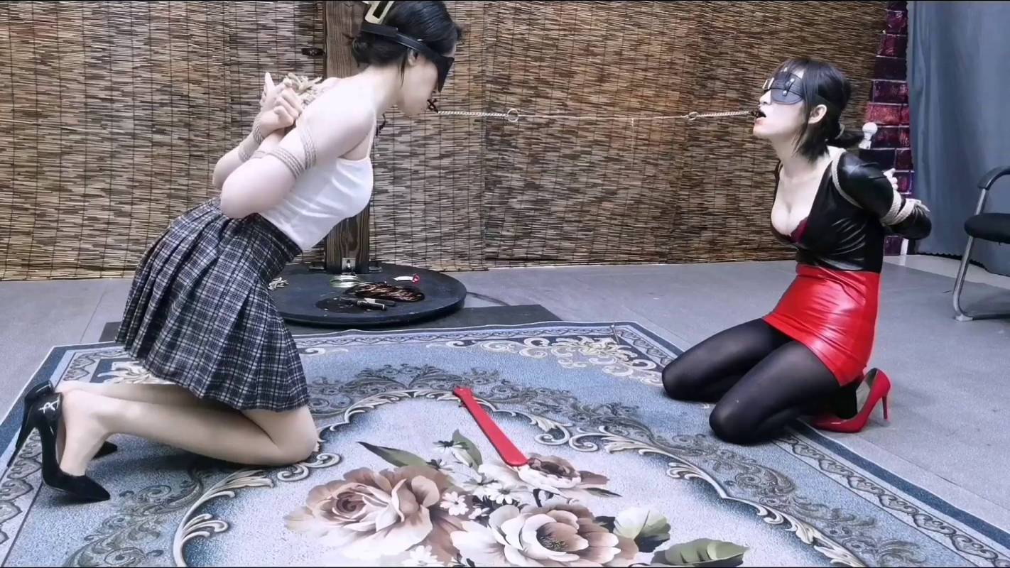 飞天原创蓉城大院新作品之柔仙儿和艺仙儿夹舌拔河比赛又开始了！这部作品可以在线看！