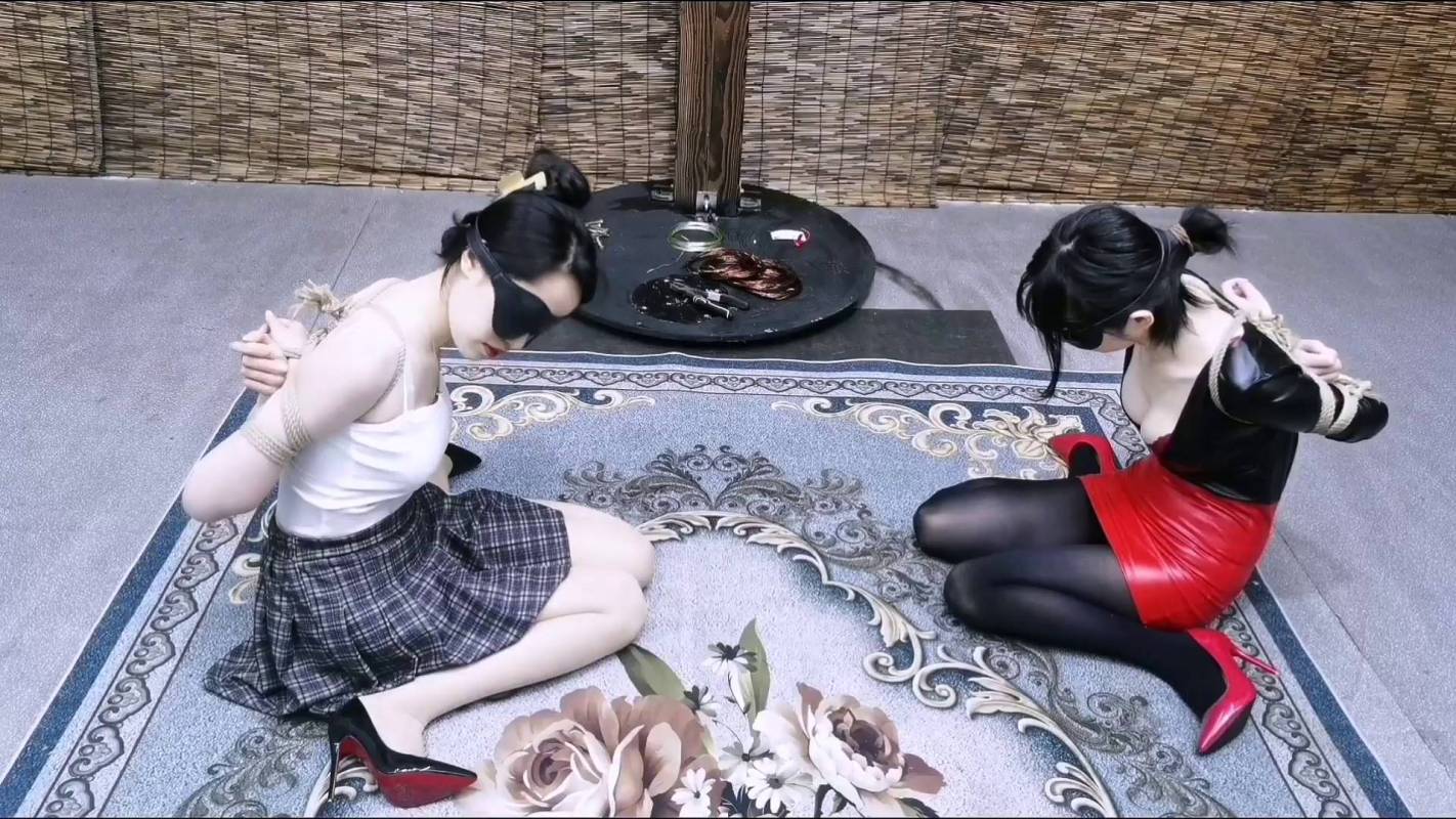 飞天原创蓉城大院新作品之柔仙儿和艺仙儿夹舌拔河比赛又开始了！这部作品可以在线看！